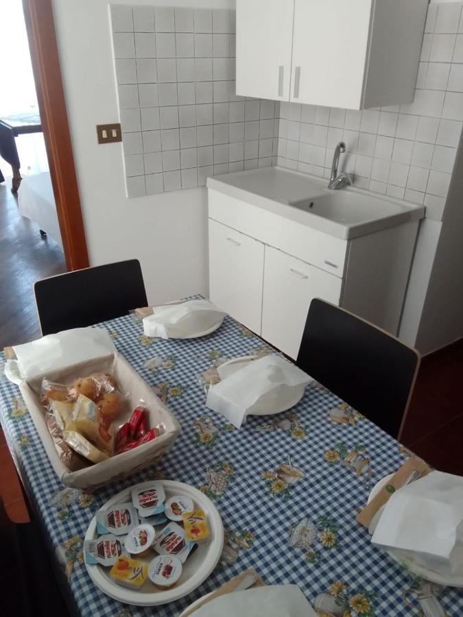 Domus Nikolai Hotel Bari Ngoại thất bức ảnh