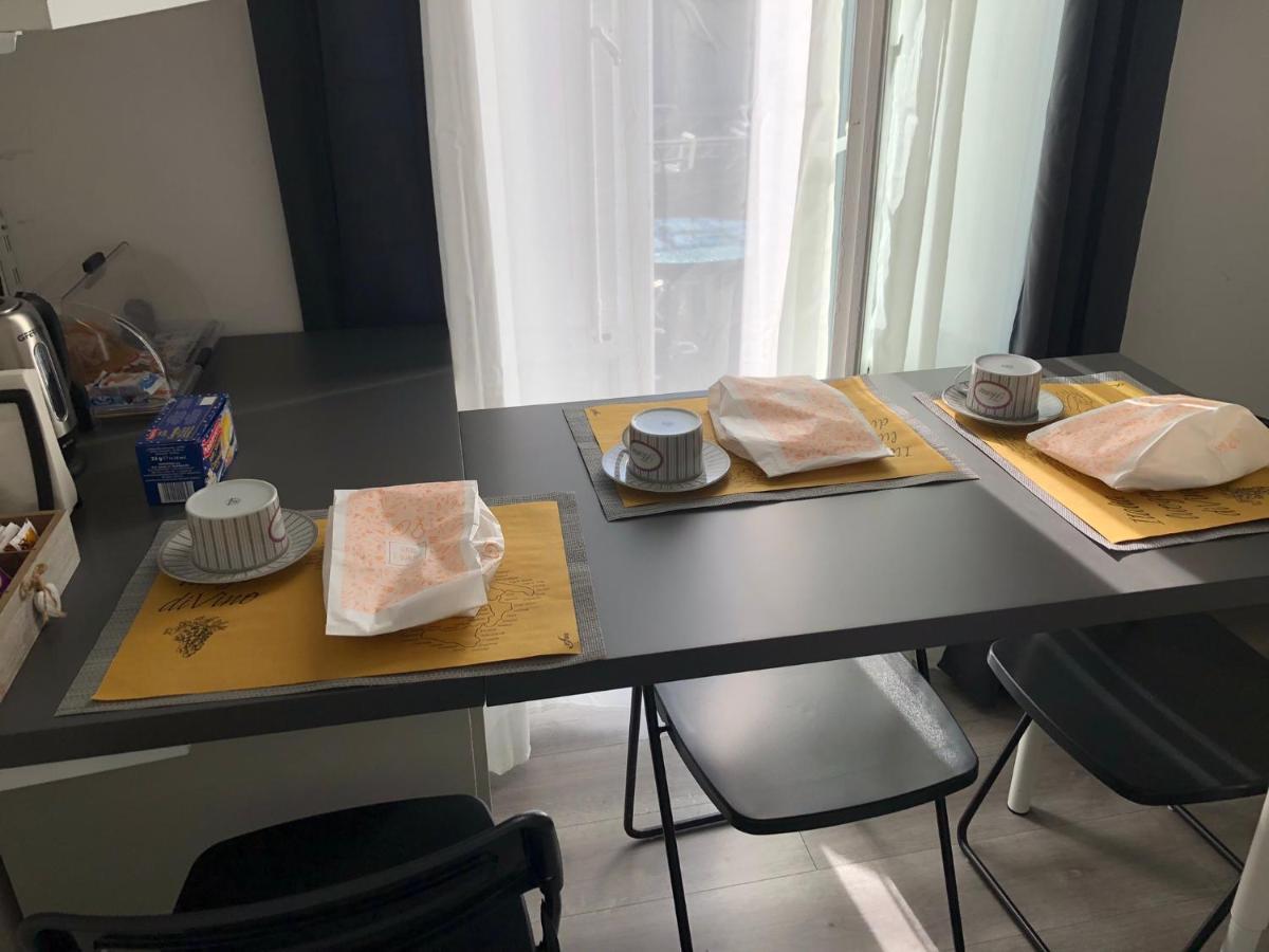 Domus Nikolai Hotel Bari Ngoại thất bức ảnh
