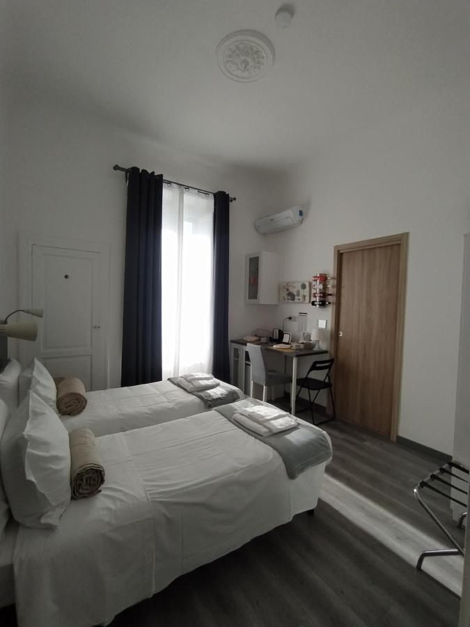 Domus Nikolai Hotel Bari Ngoại thất bức ảnh