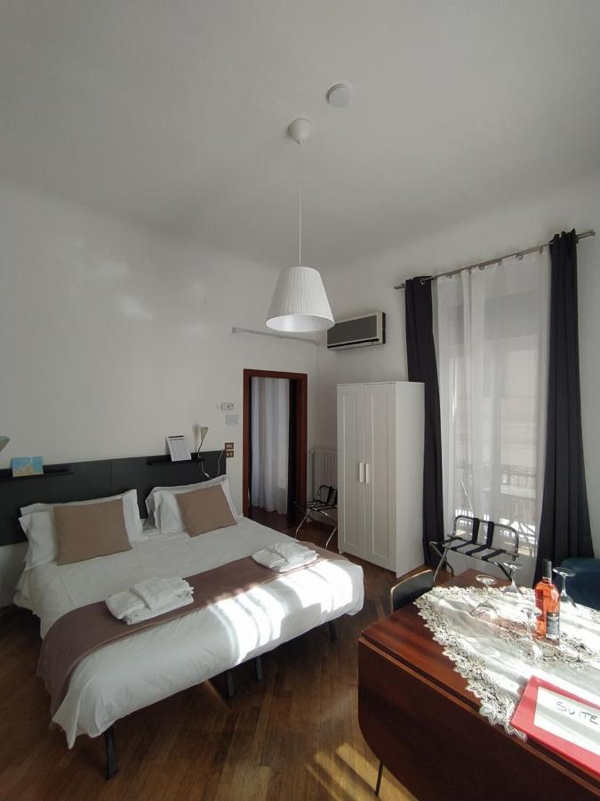 Domus Nikolai Hotel Bari Ngoại thất bức ảnh